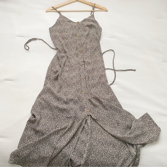 Button Down Speckled Midi Dress - Picture 5 of 14